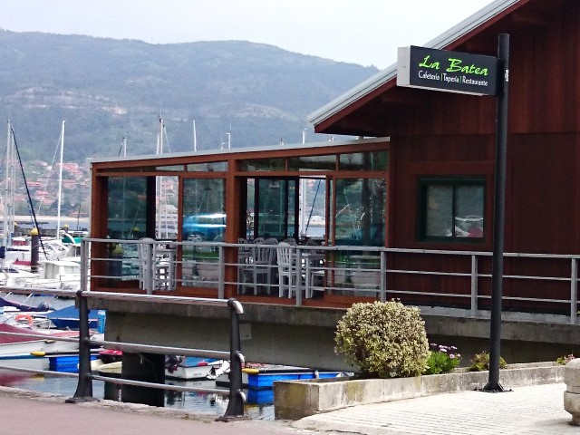 LA BATHÍA, CAFETERIA, TAPERIA, RESTAURANTE