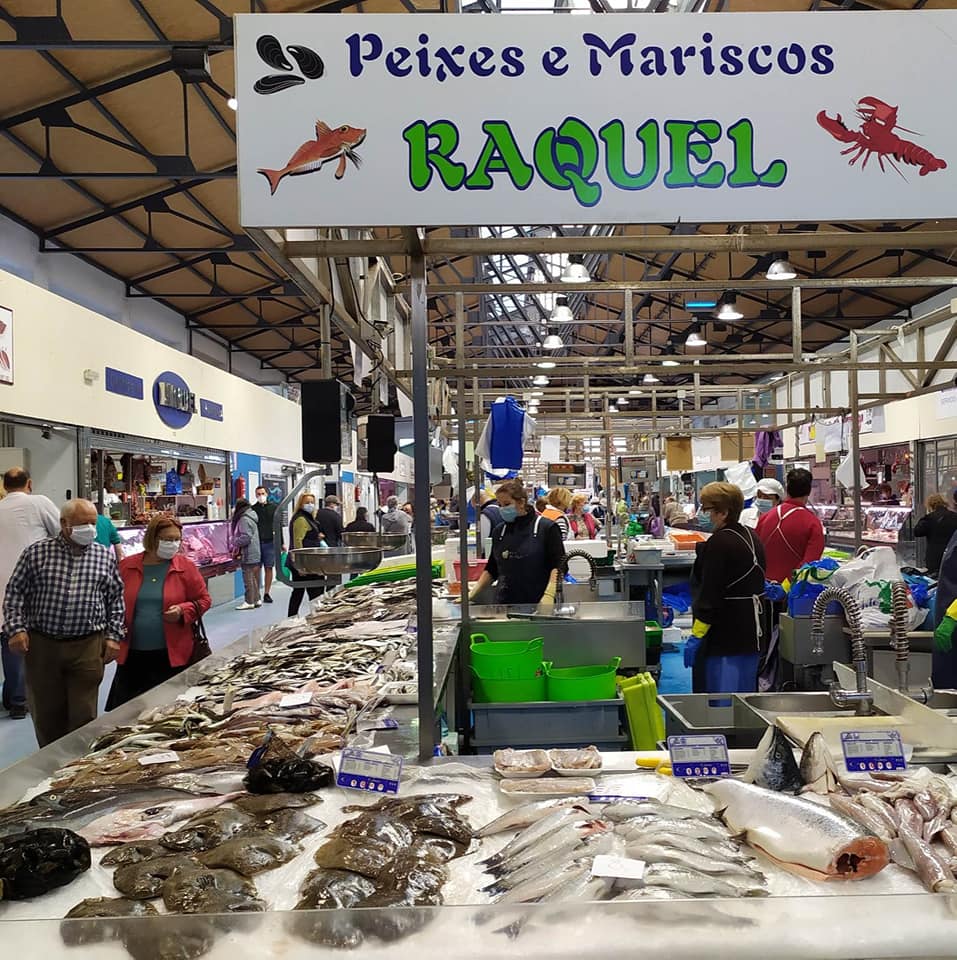 Logotipo Peixes e Mariscos Raquel