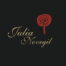 Logotipo Julia Novegil
