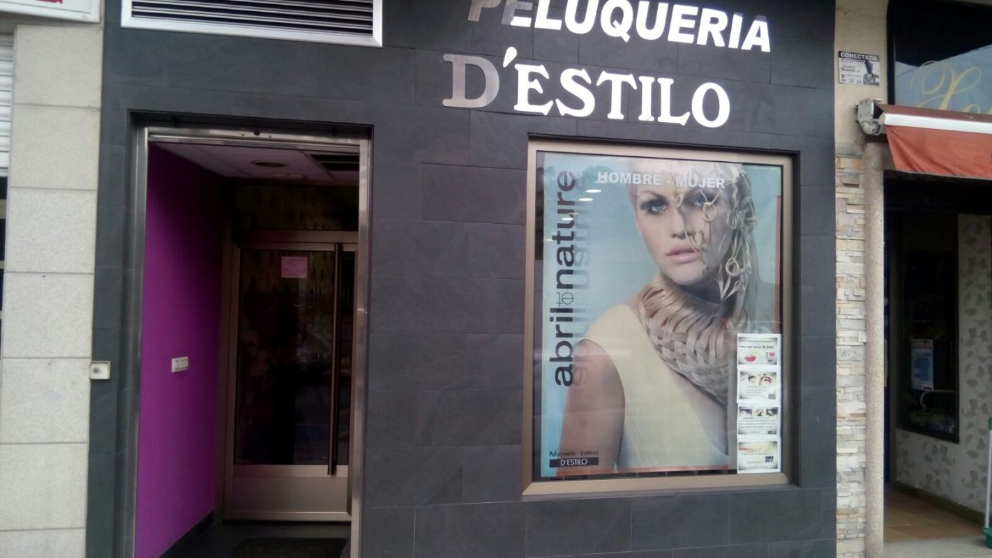 Logotipo Perruquería D`Estilo Logotipo Perruquería D`Estilo